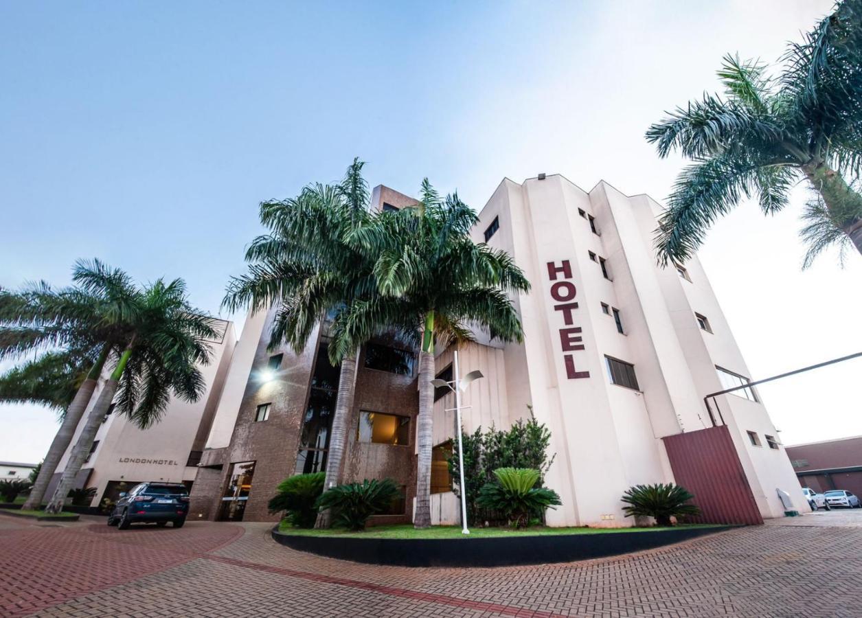 London Hotel Londrina Exterior foto